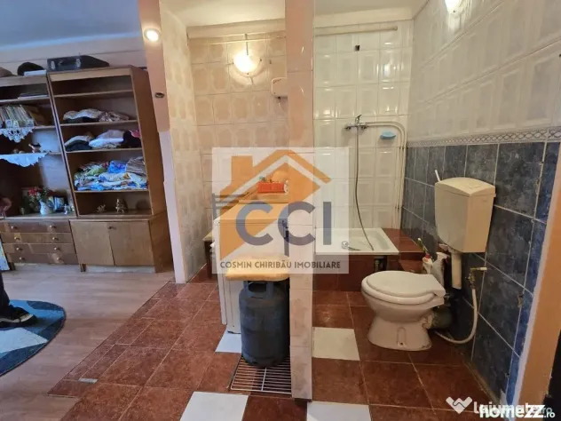 De vânzare garsonieră de buget Strada Condorilor, (uzin... - Bacau (Bacau)
