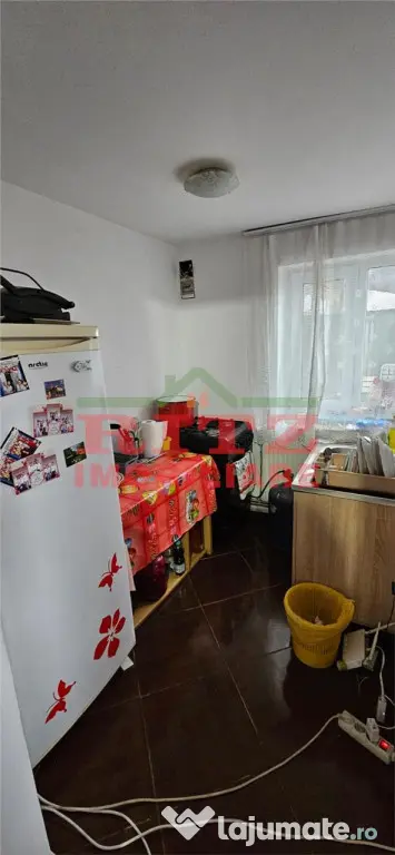 CASA DE VANZARE P 1 E