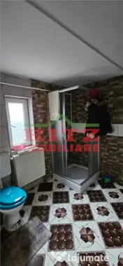 CASA DE VANZARE P 1 E 