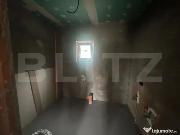 Casa cu 3 camere de vanzare , 100mp, teren 500 mp, in Lazuri