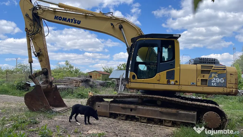 Excavator Komatsu PC 290 LC8 si 350 LC8 HRD Demolition.