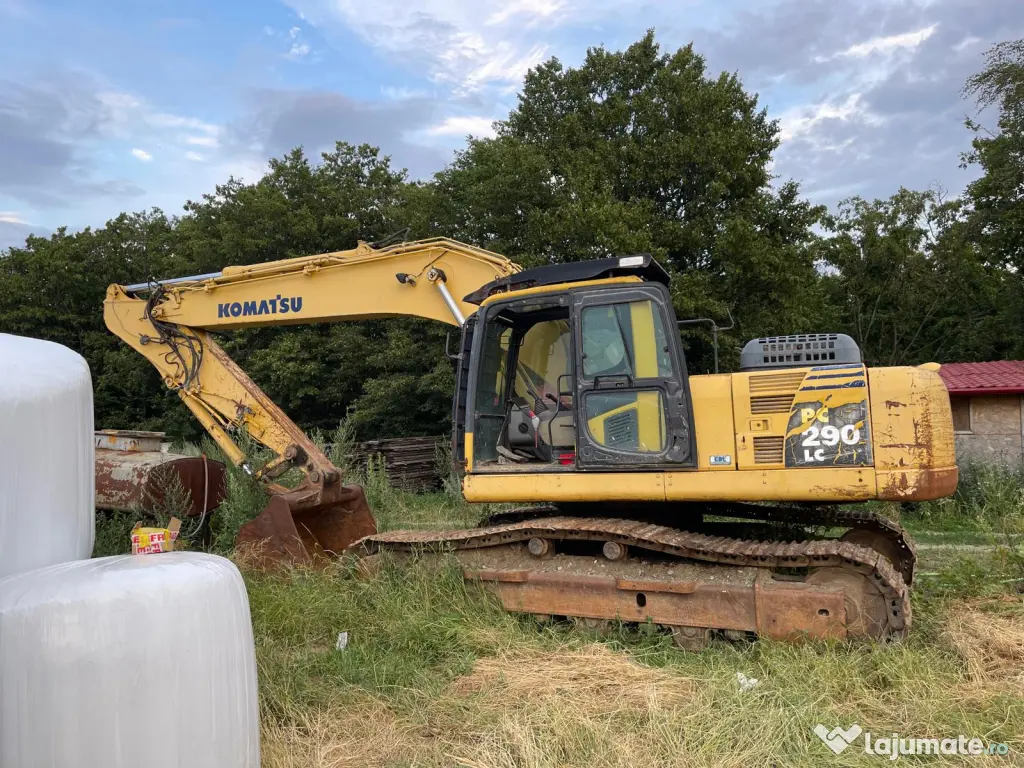 Excavator Komatsu PC 290 LC8 si 350 LC8 HRD Demolition.