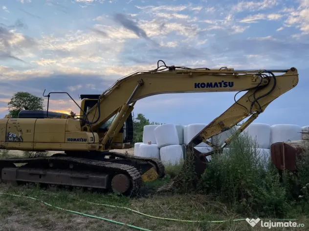 Excavator Komatsu PC 290 LC8 si 350 LC8 HRD Demolition.