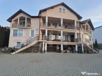 Casa de vanzare in Corunca, ideala pentru 2 familii sau pens