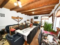 De vanzare casa cu 3 apartamente + anexa 75 mp, Comision 0%