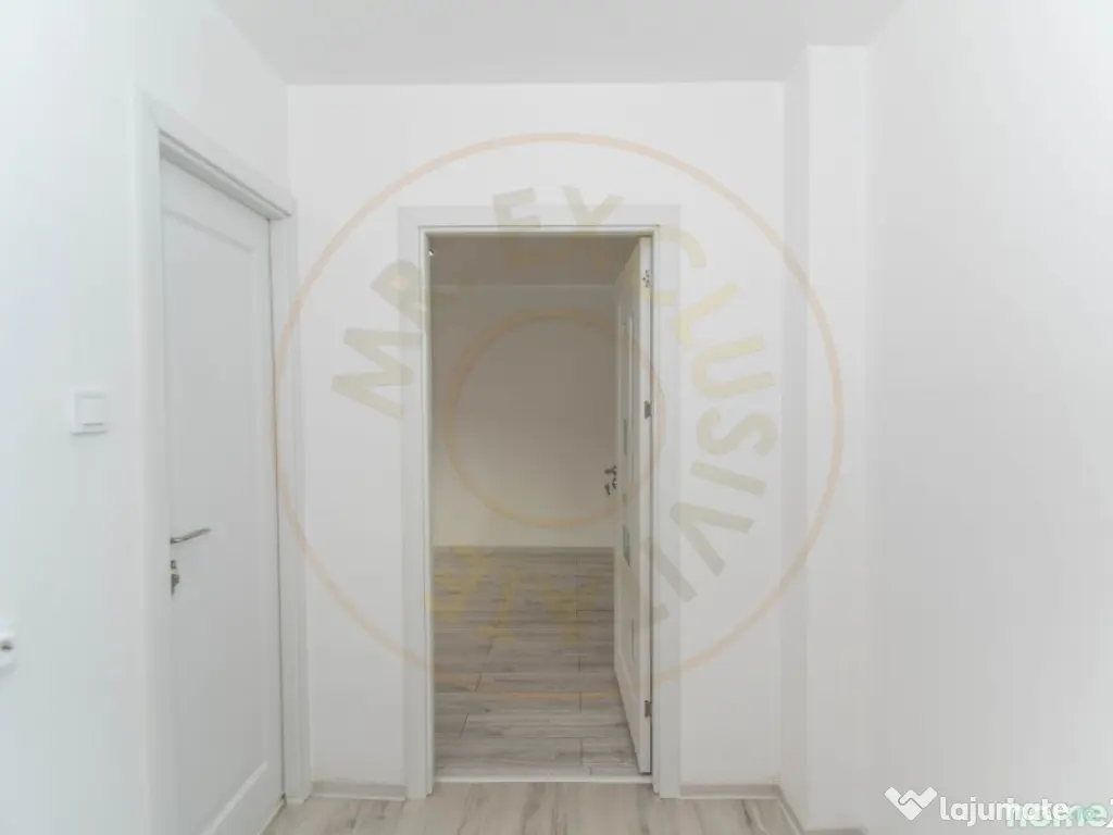 Garsoniera decomandata - renovata - etaj 1 - Gavana