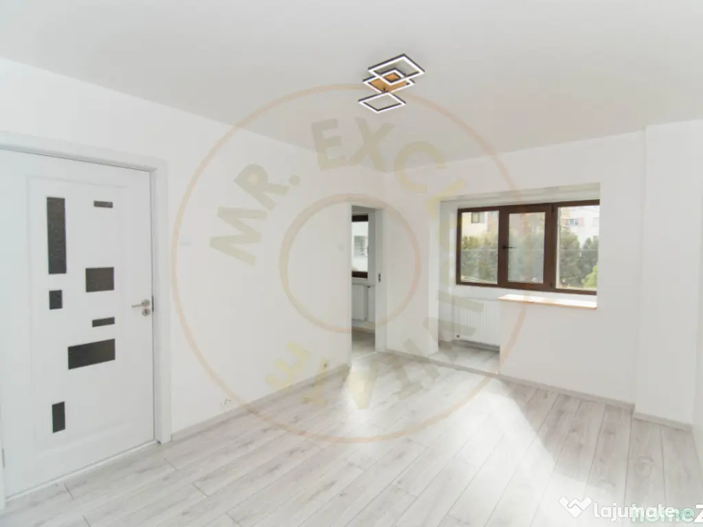 Garsoniera decomandata - renovata - etaj 1 - Gavana