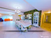 DE VANZARE Casa de Familie cu Piscina si Mult Spatiu Exte... 