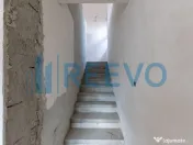 Vilă modernă în Cartierul CFR, cu mansardă și garaj 