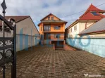 Vilă modernă în Cartierul CFR, cu mansardă și garaj