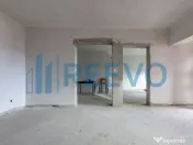 Vilă modernă în Cartierul CFR, cu mansardă și garaj 