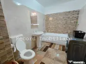 Vanzare Apartament 2 camere 58 mp, parter Str.Florilor in Floresti 