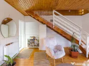 Casa Refugiu elegant,complet mobilat,cadru natural deosebit–Comarnic 