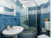 Casa Refugiu elegant,complet mobilat,cadru natural deosebit–Comarnic 