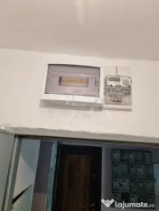 Apartament 2 Camere , Semi-Decomandat , Etaj 2/4 , Piata Res 