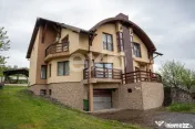 Proprietate unică, în zonă verde și liniștita 
