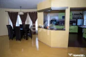 Proprietate unică, în zonă verde și liniștita 