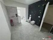 Ap 4 cam transformat in 3, et 1, renovat complet, zona Inspe 