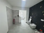 Ap 4 cam transformat in 3, et 1, renovat complet, zona Inspe 