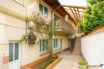 Apartament in vila,3 camere,90 mp utili,acces separat,Brasov