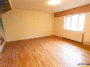 Apartament in vila,3 camere,90 mp utili,acces separat,Brasov 