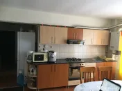 Vând apartament 3 camere, cărămidă, Bistrița, str. Prundului 