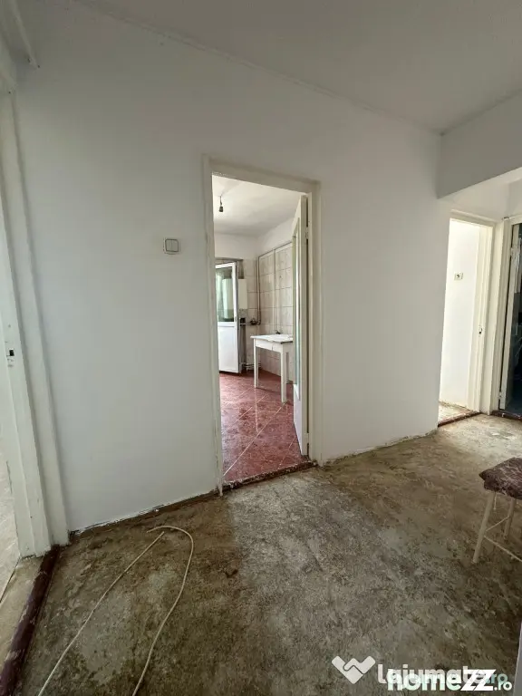 - Apartament 3 camere - 68mp, zona apropiata de Bariera Cala - Braila (Braila)