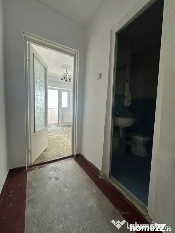 - Apartament 3 camere - 68mp, zona apropiata de Bariera Cala - Braila (Braila)