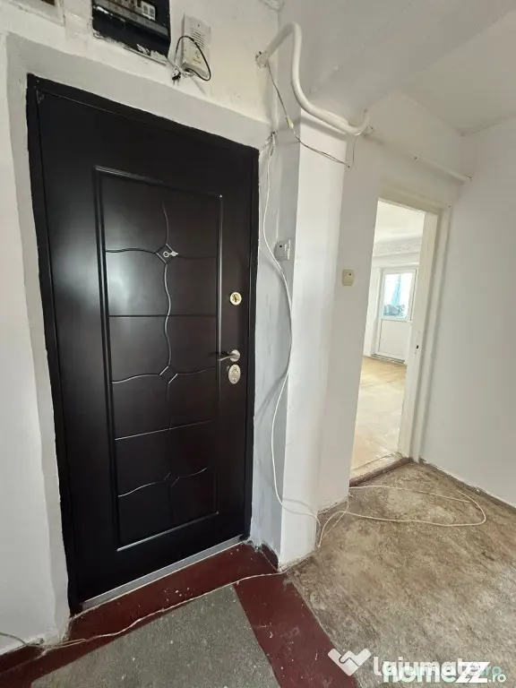 - Apartament 3 camere - 68mp, zona apropiata de Bariera Cala - Braila (Braila)