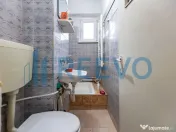 Apartament 4 camere, et. 1, str. 9 Mai, Bacău 