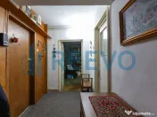 Apartament 4 camere, et. 1, str. 9 Mai, Bacău 