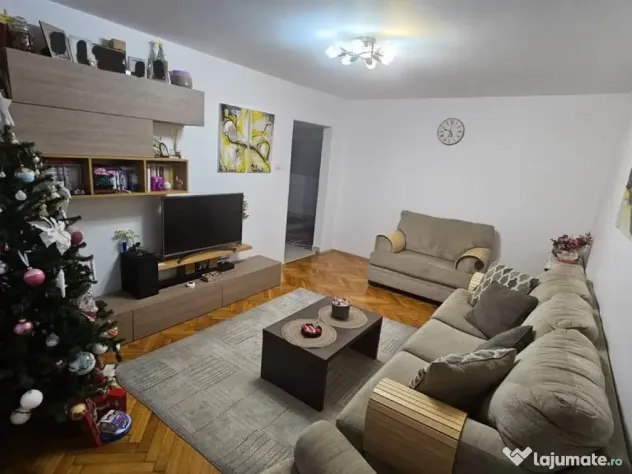 Apartament 4 camere zona Dacia - Constanta (Constanta)