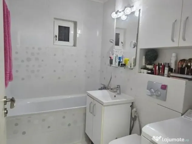 Apartament 4 camere zona Dacia - Constanta (Constanta)