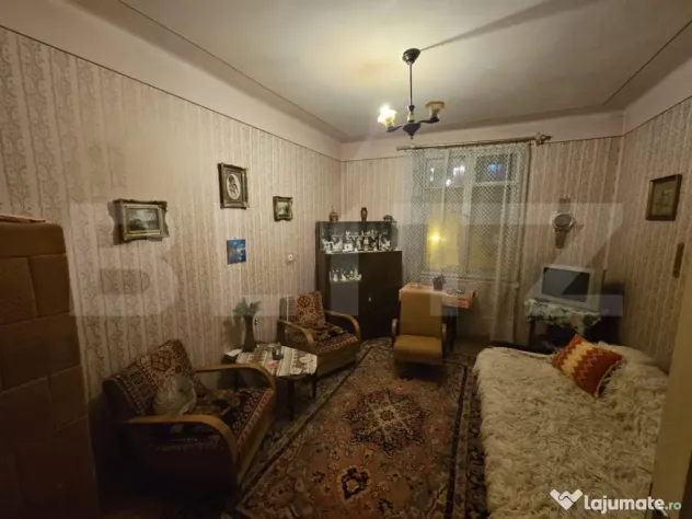 Apartament de vânzare cu 2 camere, 80mp, decomandat, Ocna M