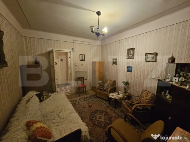 Apartament de vânzare cu 2 camere, 80mp, decomandat, Ocna M