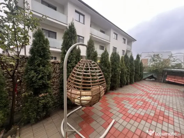 Apartament 3 camere, 53 mp, zona Sasar
