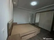 Inchiriez apartament cu 3 camere in regie 