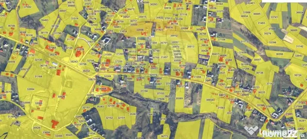 Casă / Vilă cu 3 camere de vânzare-Cacica-Suceava - Cacica (Suceava)