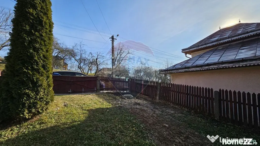 Casă / Vilă cu 3 camere de vânzare-Cacica-Suceava - Cacica (Suceava)