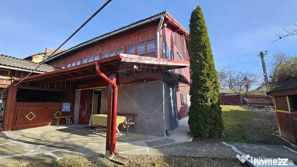 Casă / Vilă cu 3 camere de vânzare-Cacica-Suceava - Cacica (Suceava)