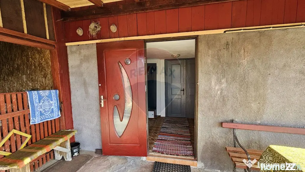 Casă / Vilă cu 3 camere de vânzare-Cacica-Suceava - Cacica (Suceava)