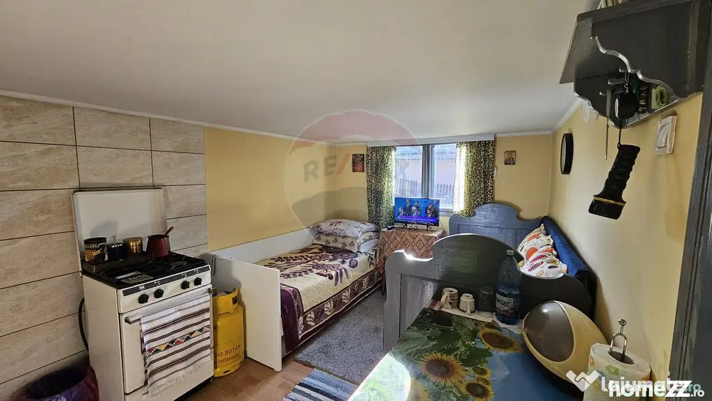 Casă / Vilă cu 3 camere de vânzare-Cacica-Suceava - Cacica (Suceava)