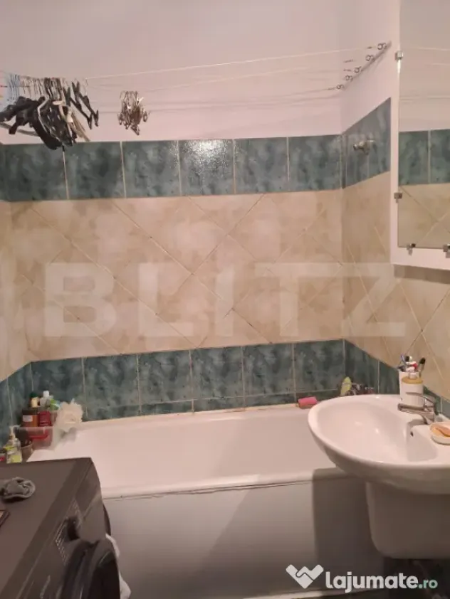 Apartament 2 camere la casă cu curte comună și parcare, G