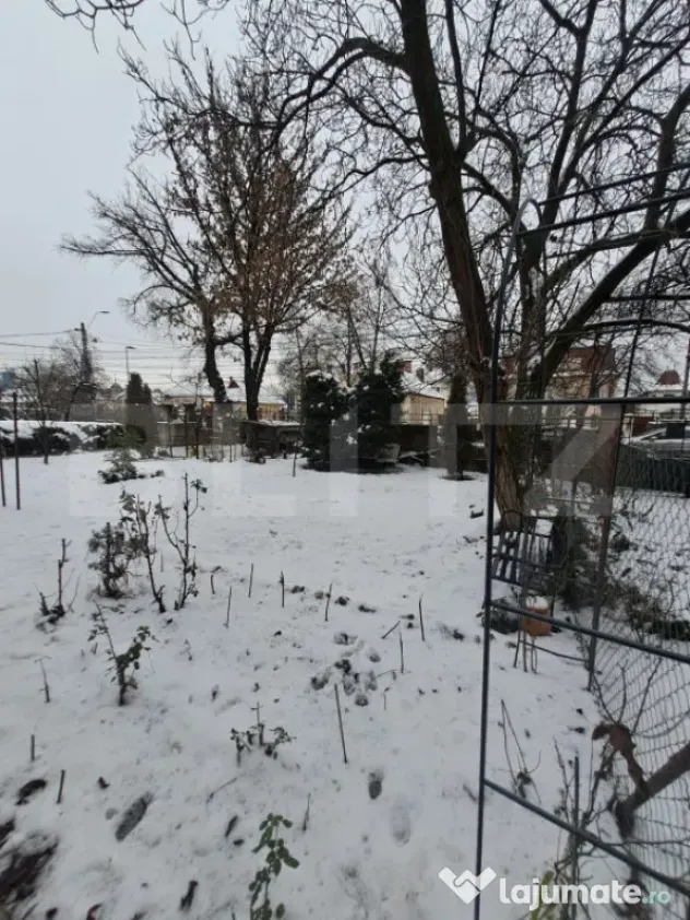 Apartament 2 camere la casă cu curte comună și parcare, G