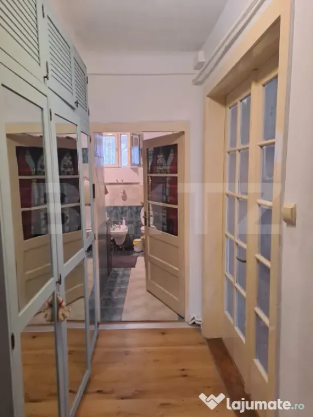 Apartament 2 camere la casă cu curte comună și parcare, G