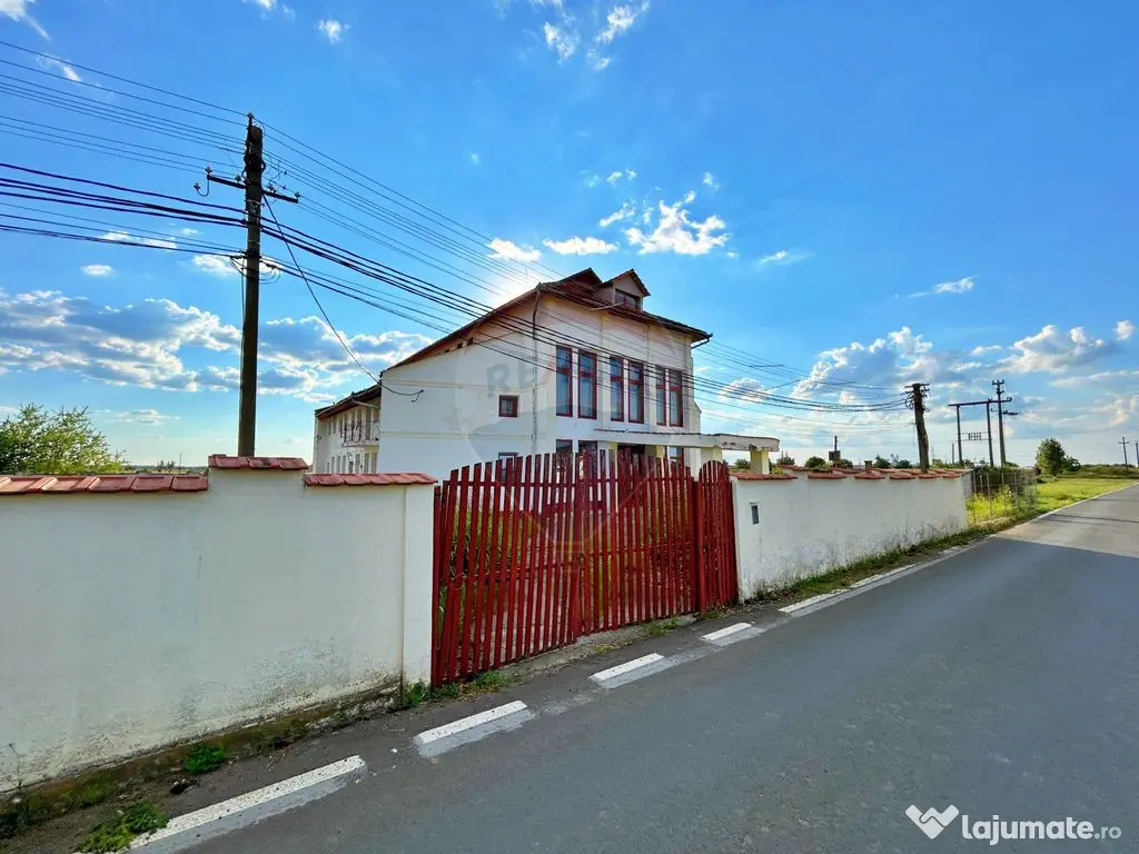 De vânzare pensiunea „Casa Albă”, orașul Pecica, j...