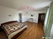 Casă / Vilă cu 6 camere de vânzare în zona Darmanesti 