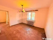 Casă de vanzare cu curte | 4 camere | Zona Gorjului | Te... 