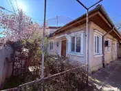 Casă de vanzare cu curte | 4 camere | Zona Gorjului | Te... 