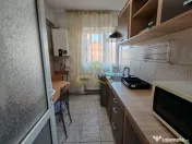 Garsonieră de închiriat – Zona Centrală, Str. 9 Mai,... 
